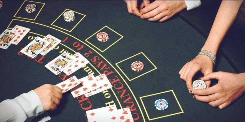 Tìm hiểu Blackjack là gì qua quy tắc rút bài